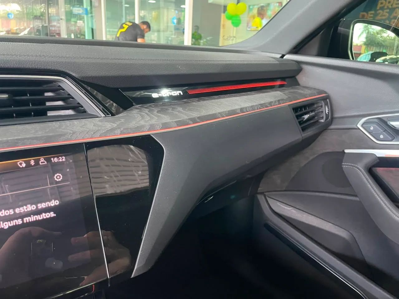 Audi E-Tron Sportback Perf. Aut. (elétrico) 2020 - Foto 5