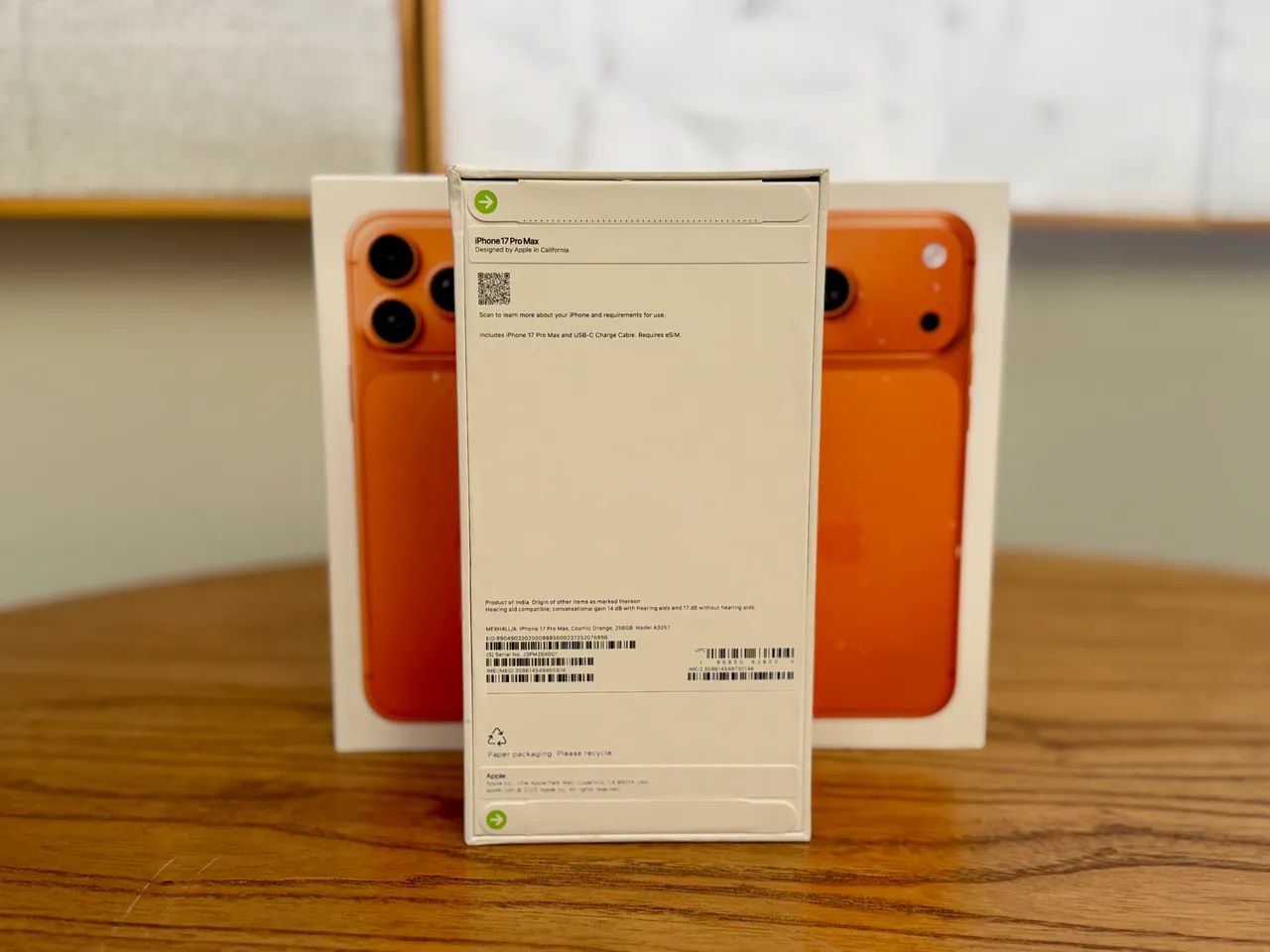 iPhone 17 Pro Max 256GB laranja  - Foto 2