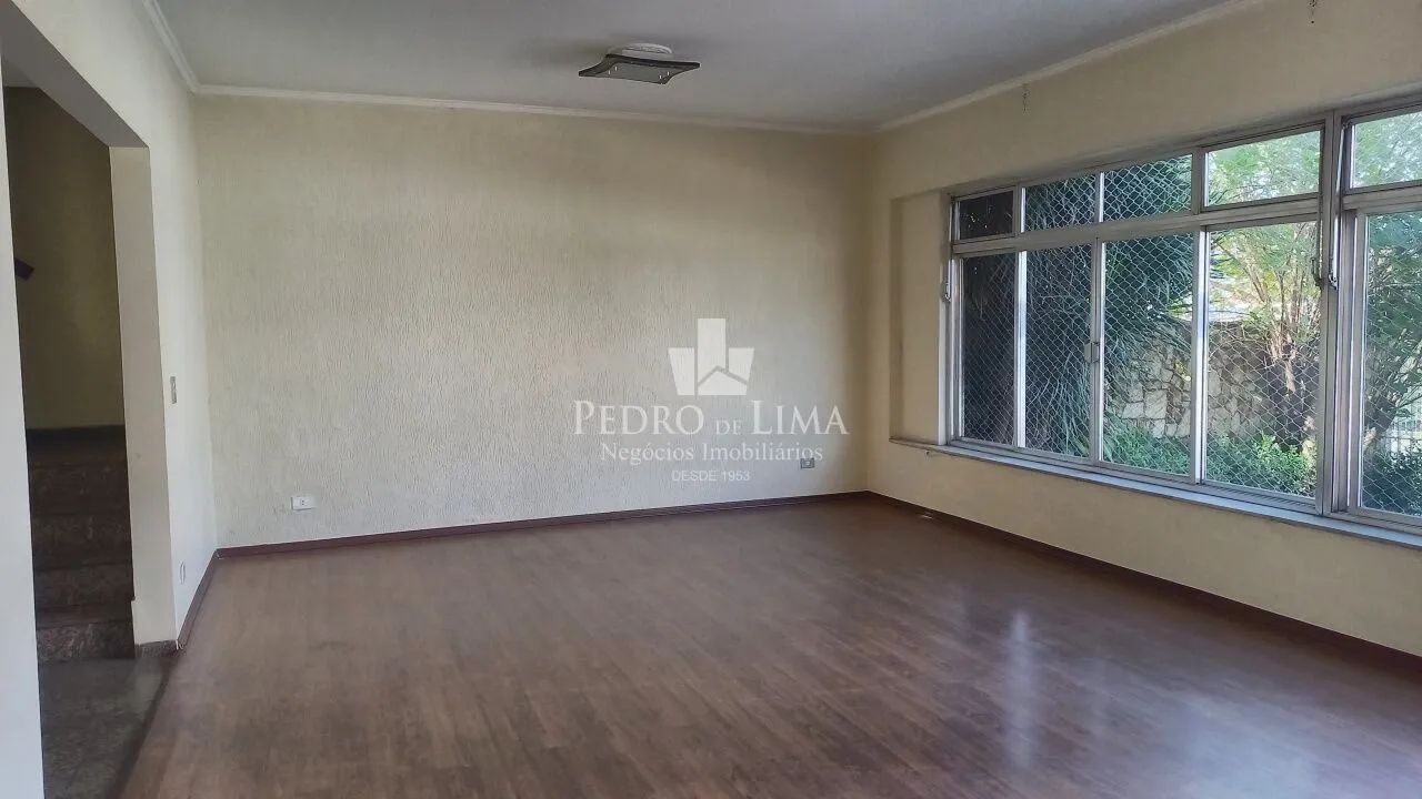 Casa 4 quartos 2 suítes 6 vagas na Vila Formosa