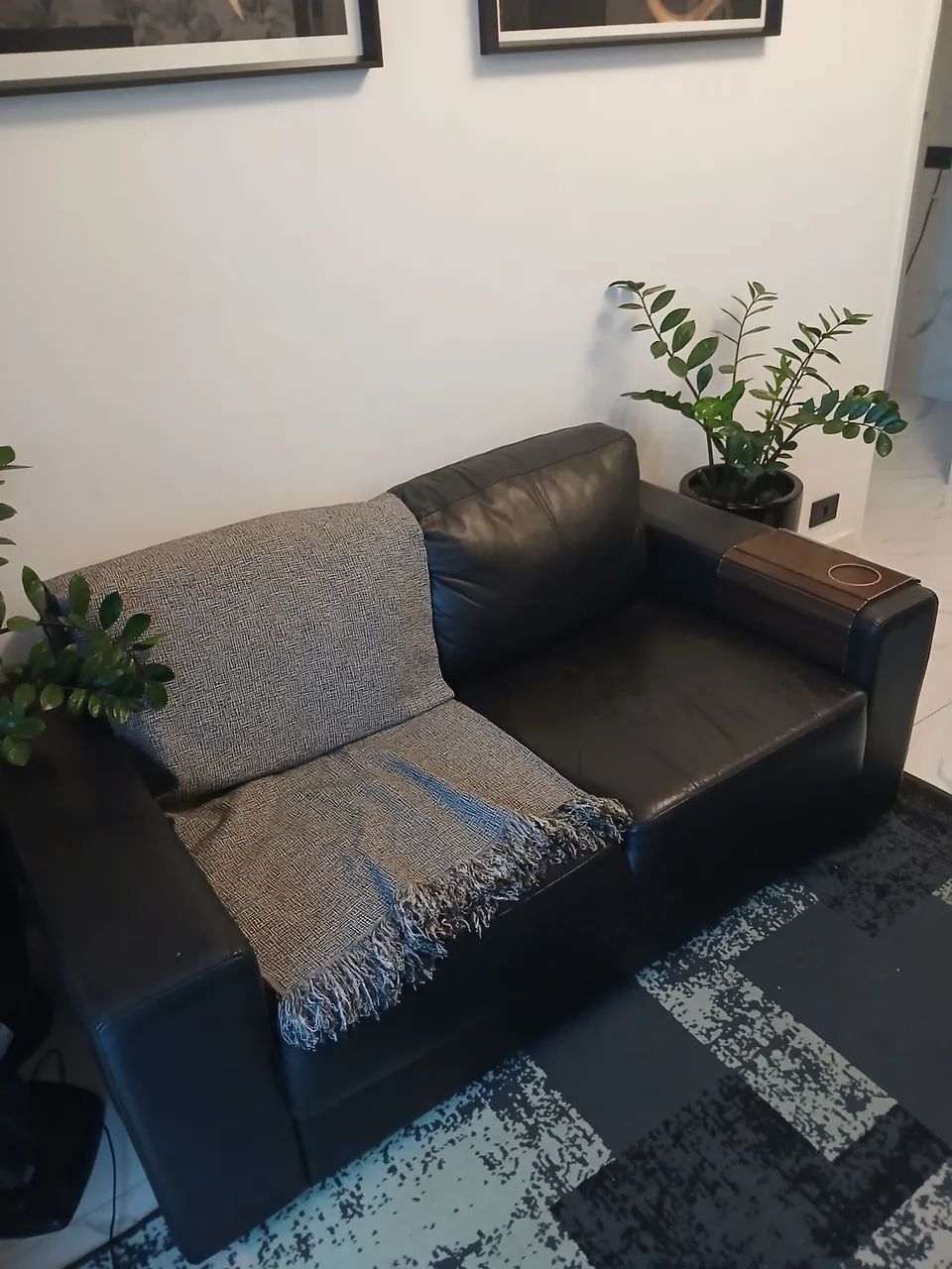 Sofa couro 2 lugares - Foto 5