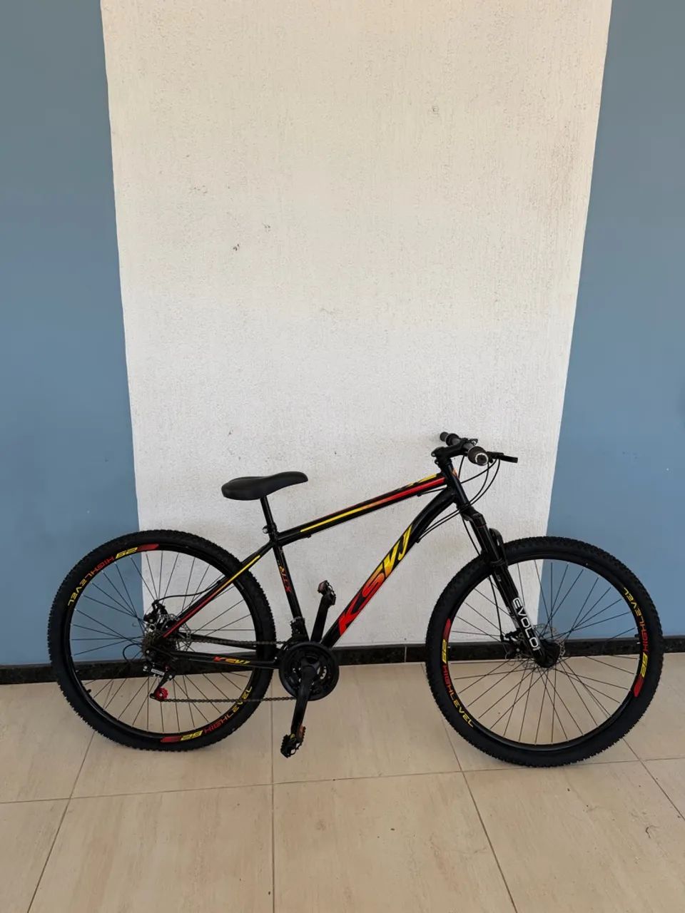 Vendo bicicleta nova 