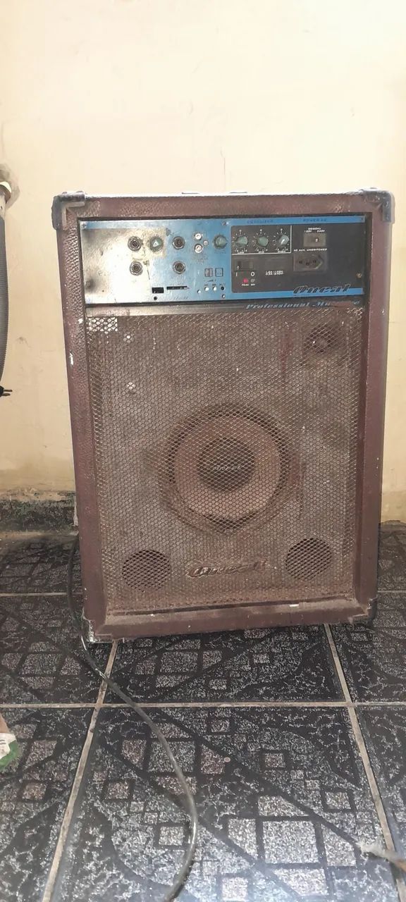 Caixa amplificada .