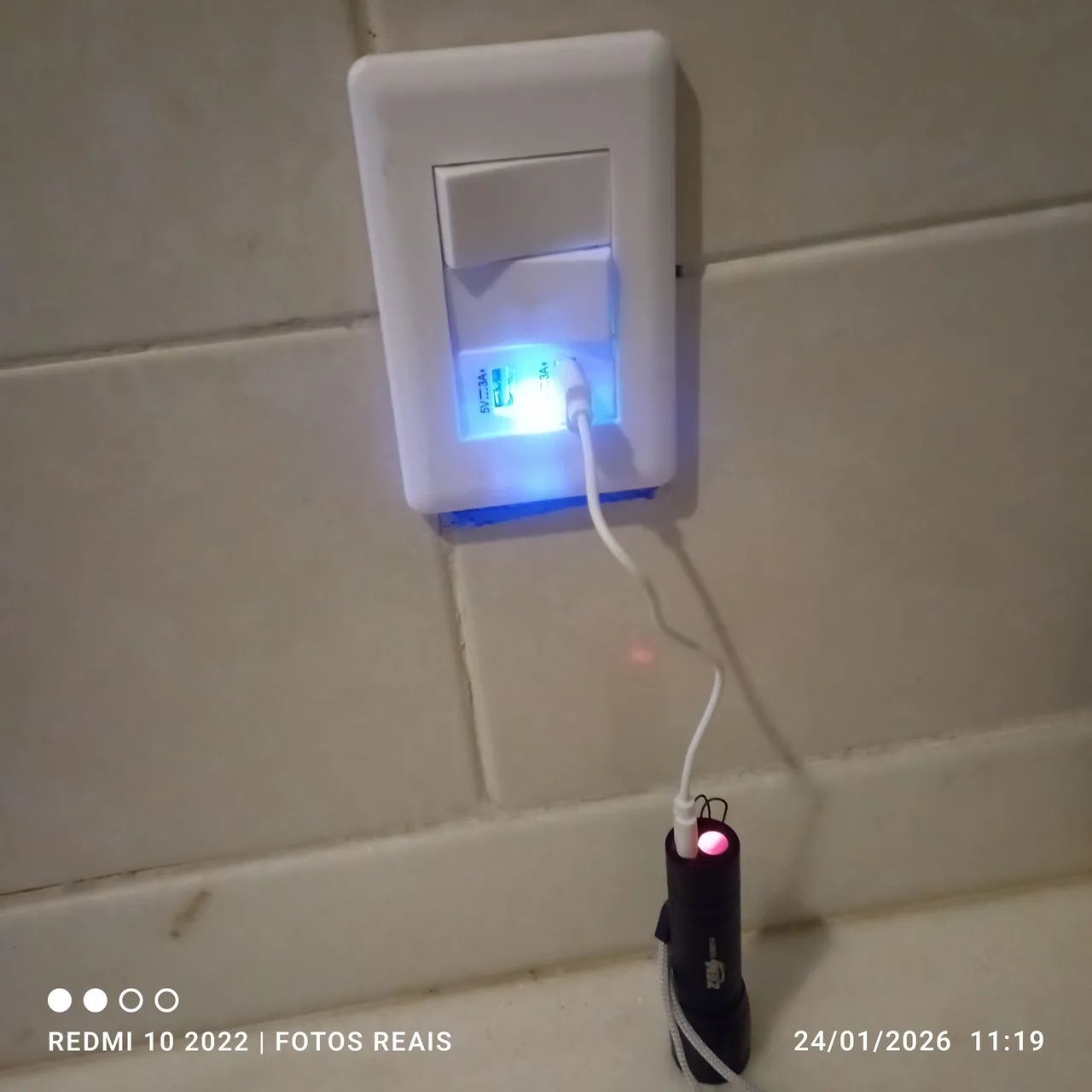 USB duplo + Interruptor luz duplo