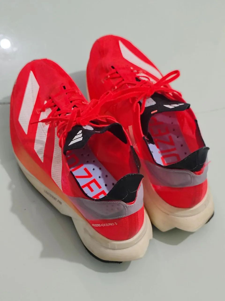 *TÊNIS DE CORRIDA ADIDAS*  - Foto 3