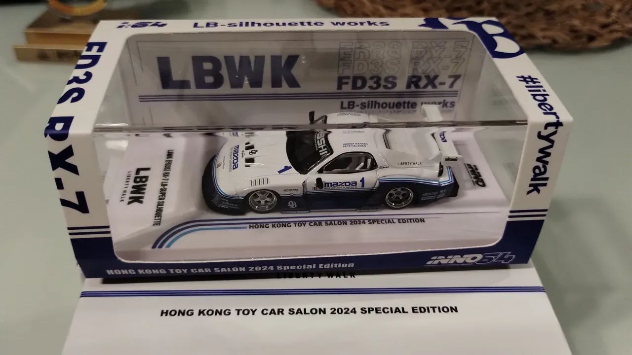 LBWK FD3S RX-7 ミニカー 1/64 チェイス＋ノーマル２台セット INNO64 LBWK Mazda RX-7 FD3S LB-Super Silhouette 2024 HK Toy Car