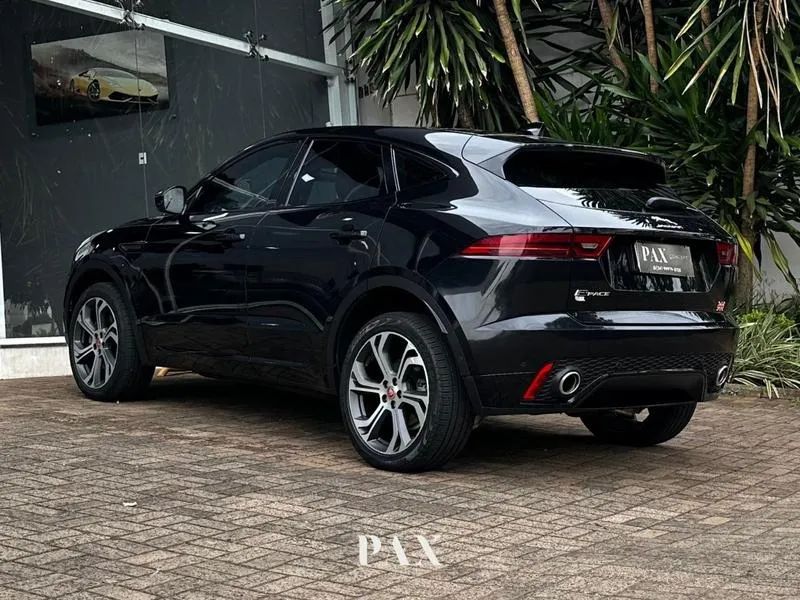 Jaguar E-Pace 2.0 AWD 249cv Aut. 2018 - Foto 3