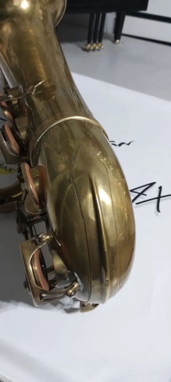 Sax tenor Desplacado ( sem marca ) - Foto 5