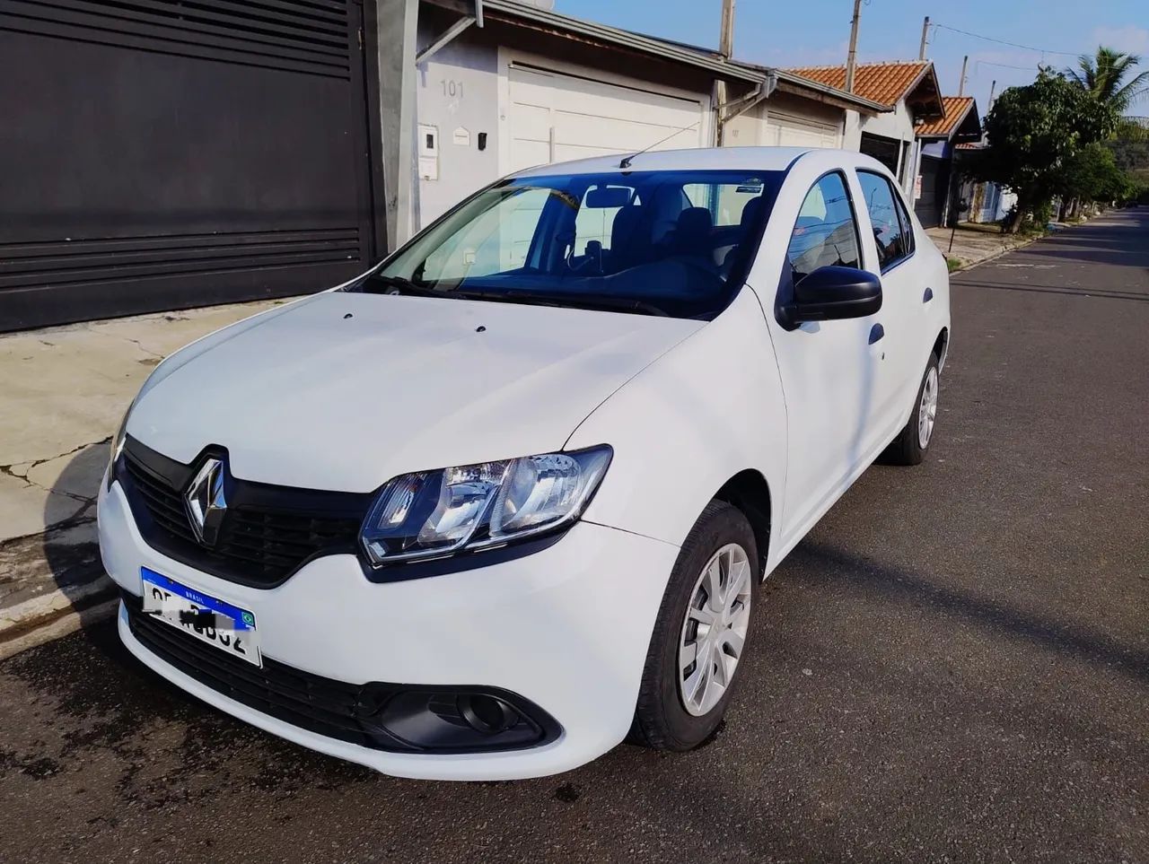 Renault Logan Authentique Flex 1.0 12V 4P 2019 - Foto 2