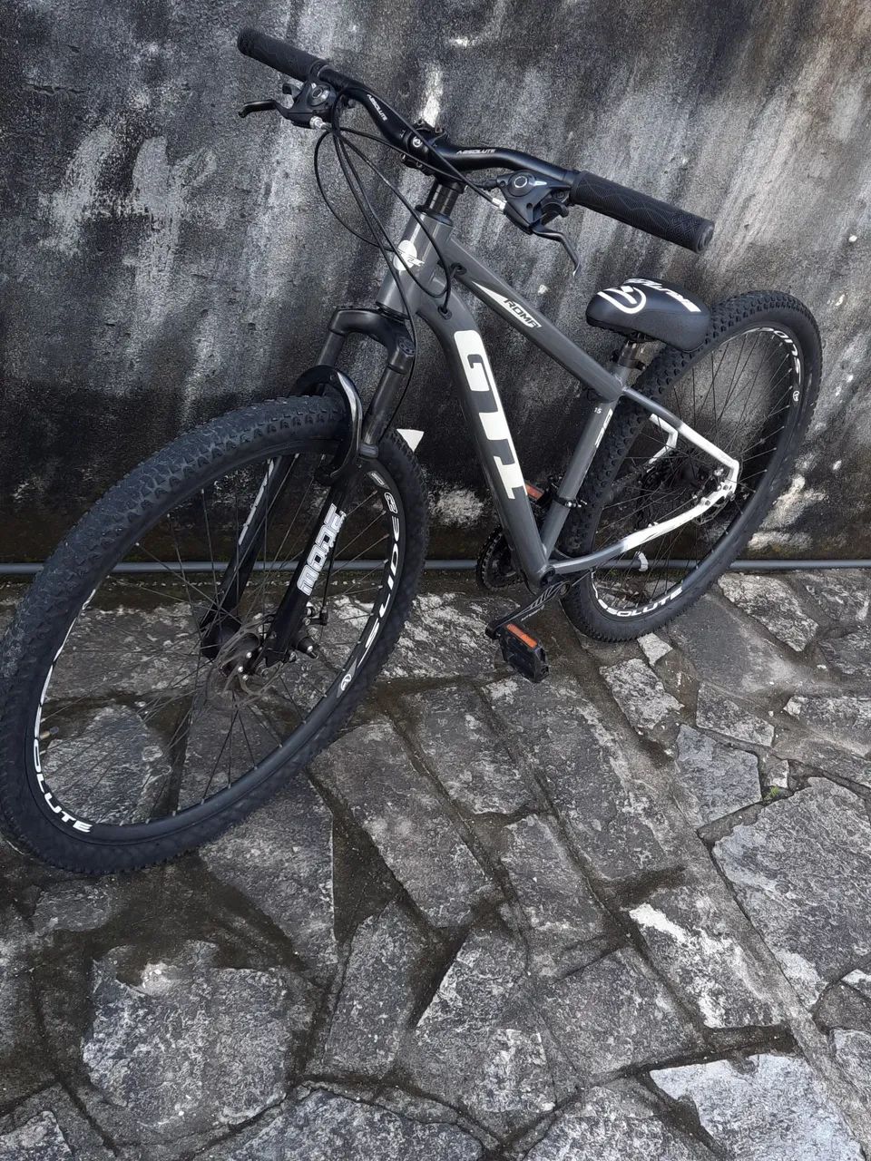 Bike pronta pra pegar e andar