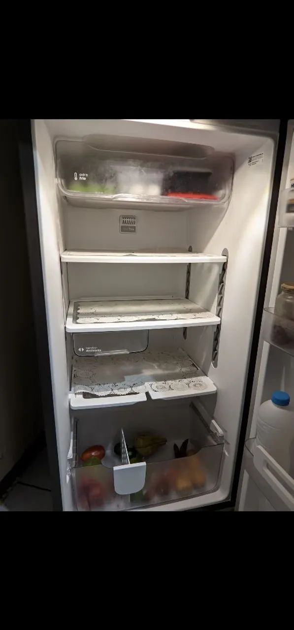 Geladeira com freezer consul 