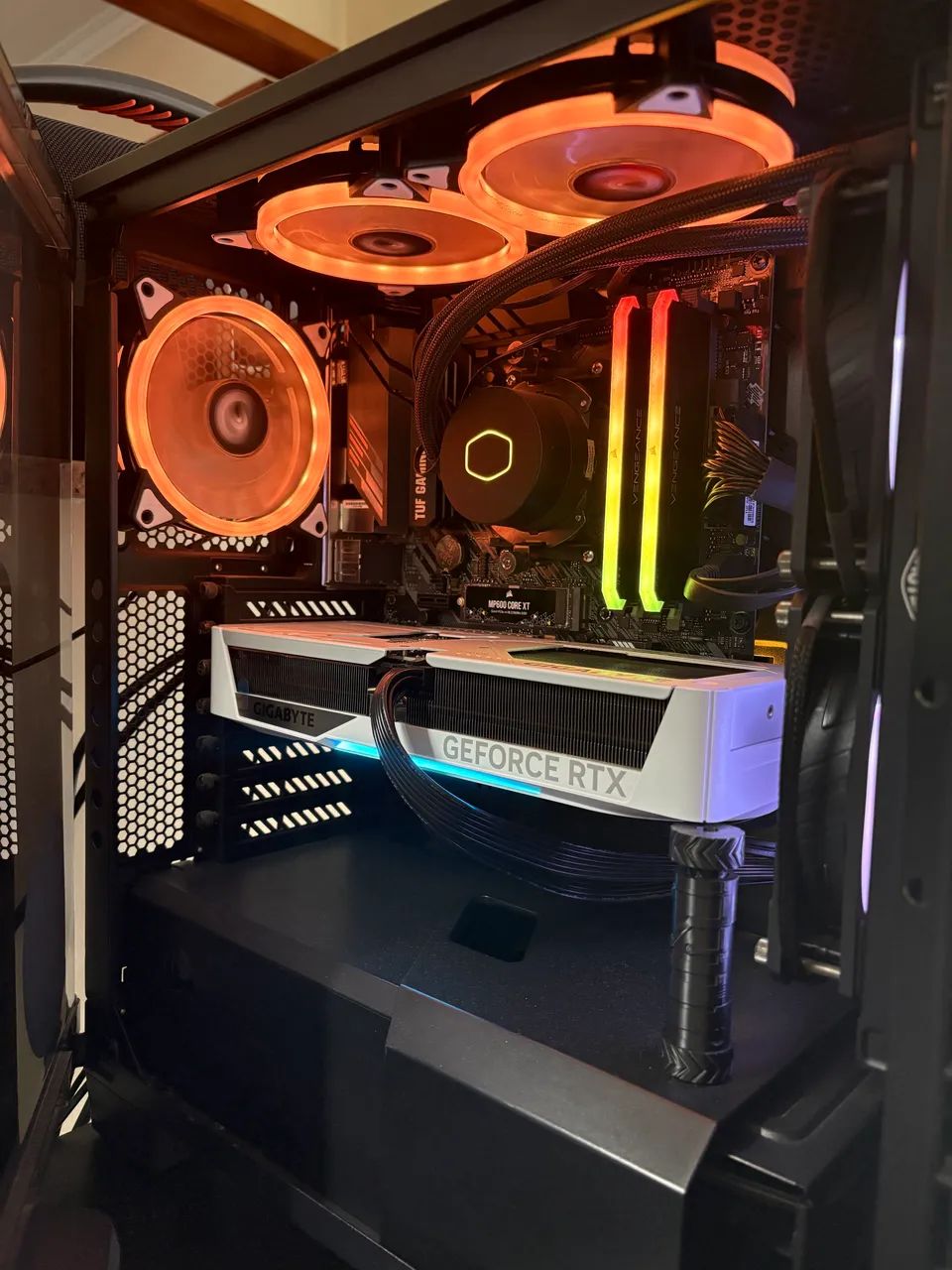 PC GAMER RYZEN 7 5700x3D + RTX 5070