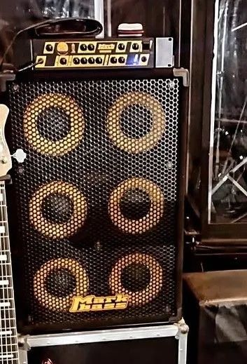 Cabeçote e cubo Markbass
