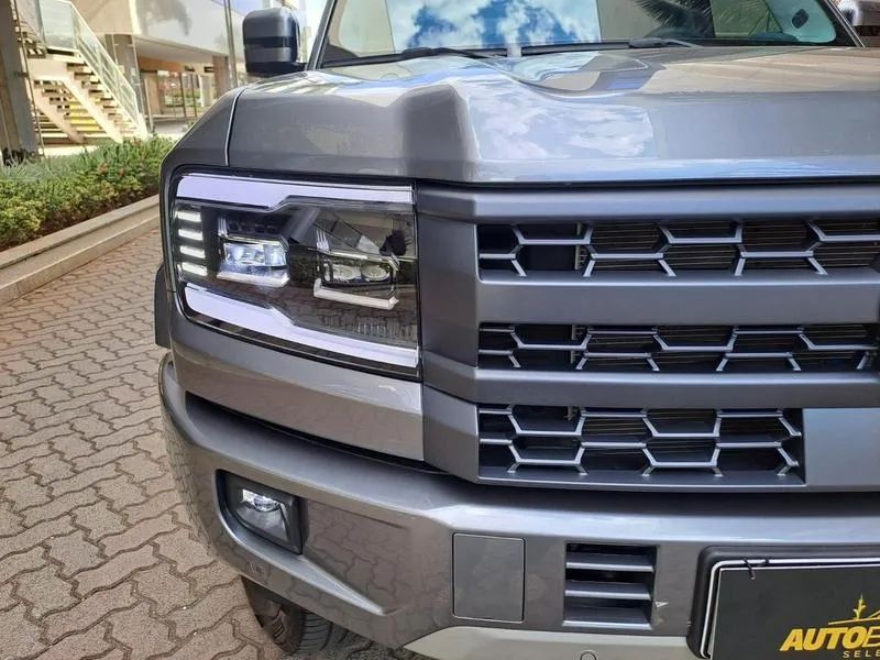 Denza B5 SUV híbrido plug-in, foto 4 de 20