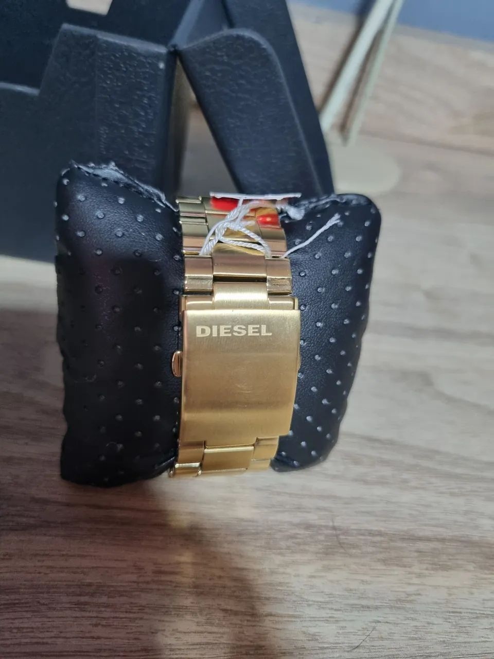 Relógio Diesel dourado  - Foto 5