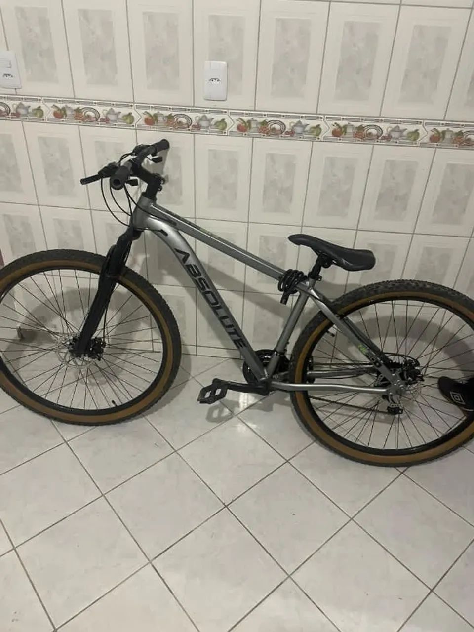 Vendo Bicicleta ou troco por celular.