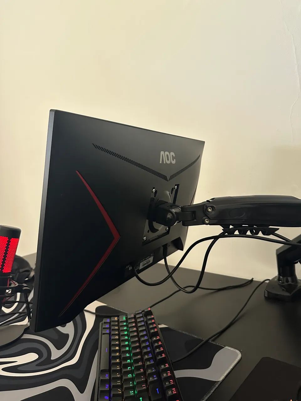 Monitor AOC 24 polegadas 165hz - Foto 2