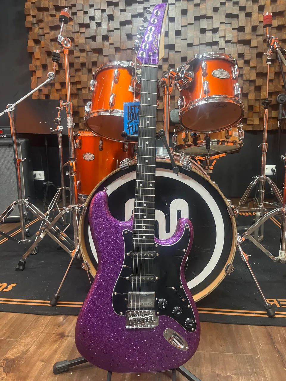 Guitarra Seizi Fun Katana Mussashi HSS Purple Sparkle + bag