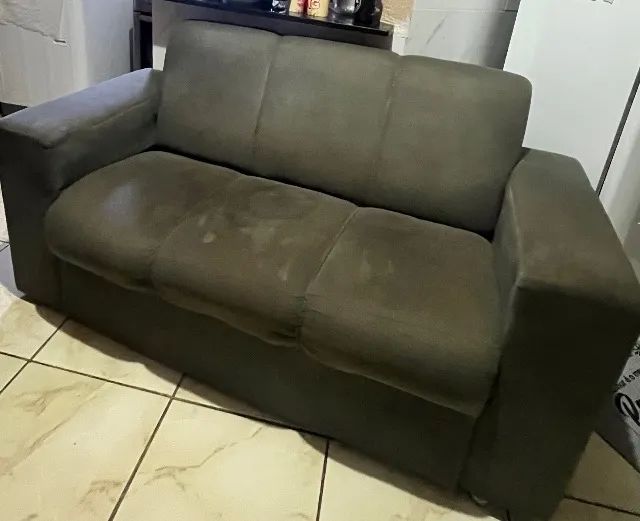 Sofá 3 lugares 
