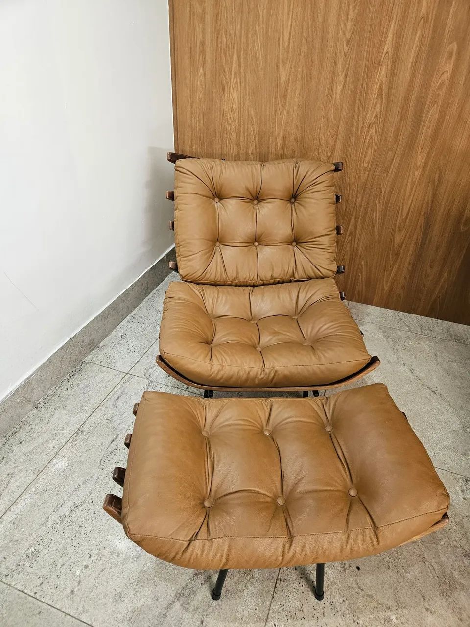 Vende - se poltronas de Couro Legítimo  - Foto 3