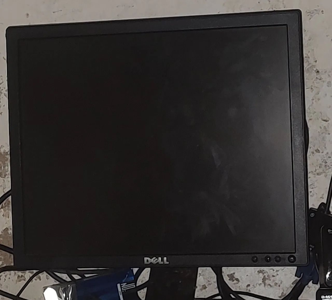 Monitor Dell 18 polegadas 