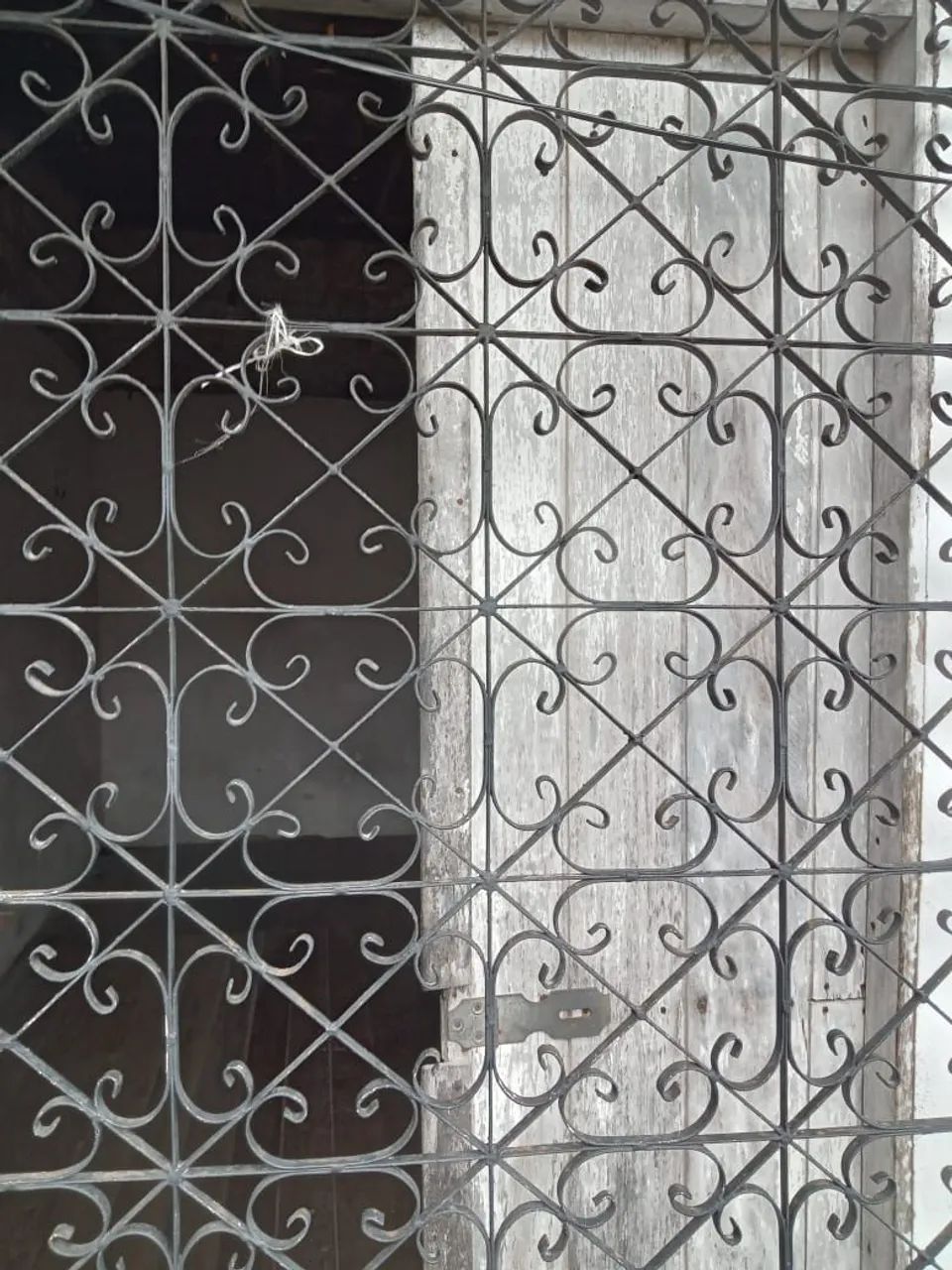 Porta de alumínio com grade - Foto 2