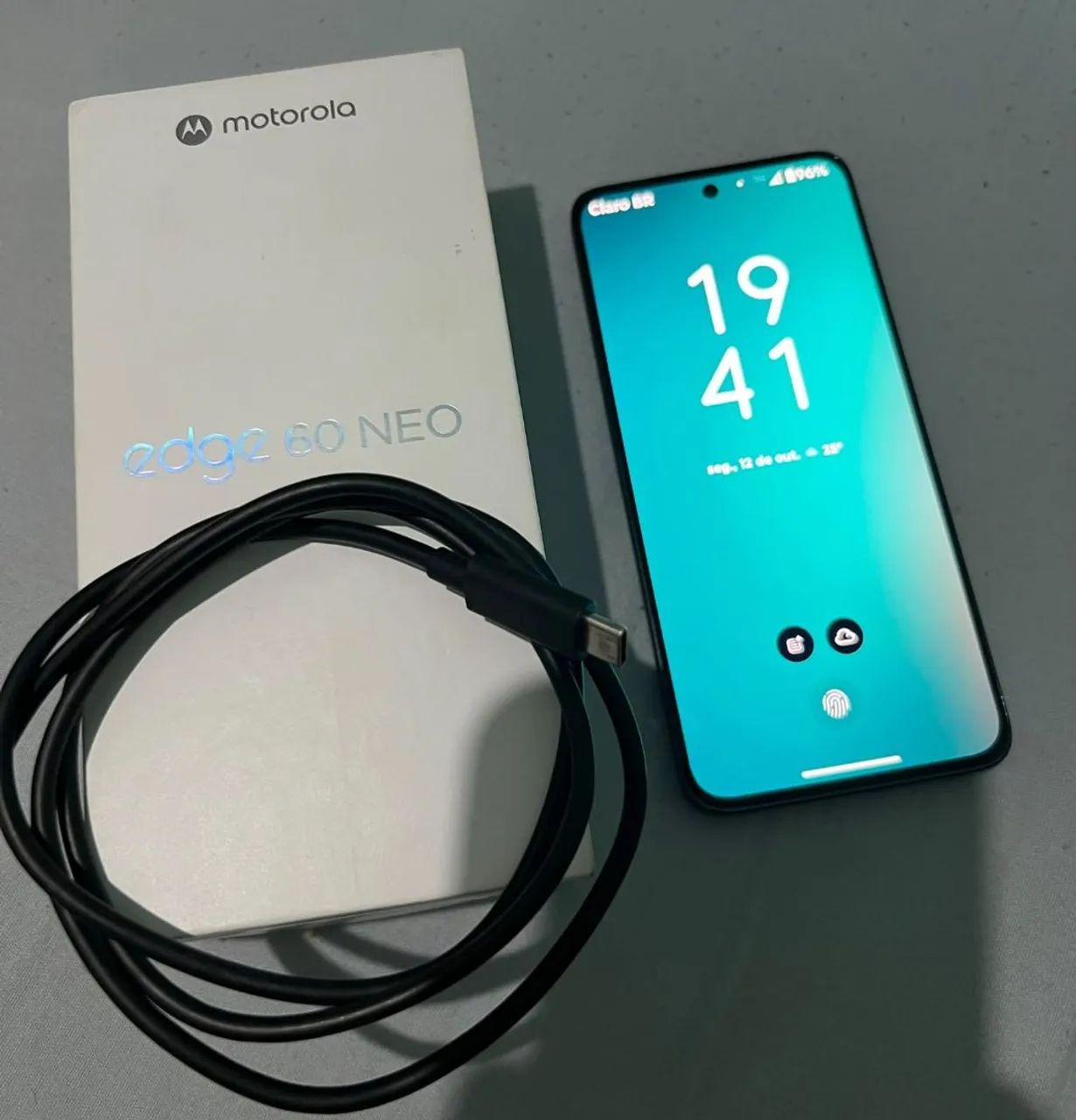 Edge 60 neo 12gb/256 RAM cinza - Foto 2