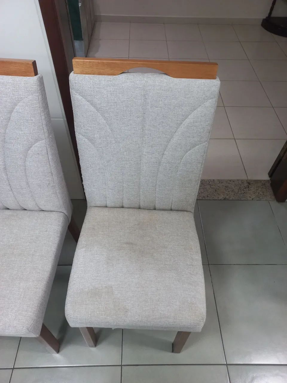 4 cadeiras para sala de jantar - Foto 3