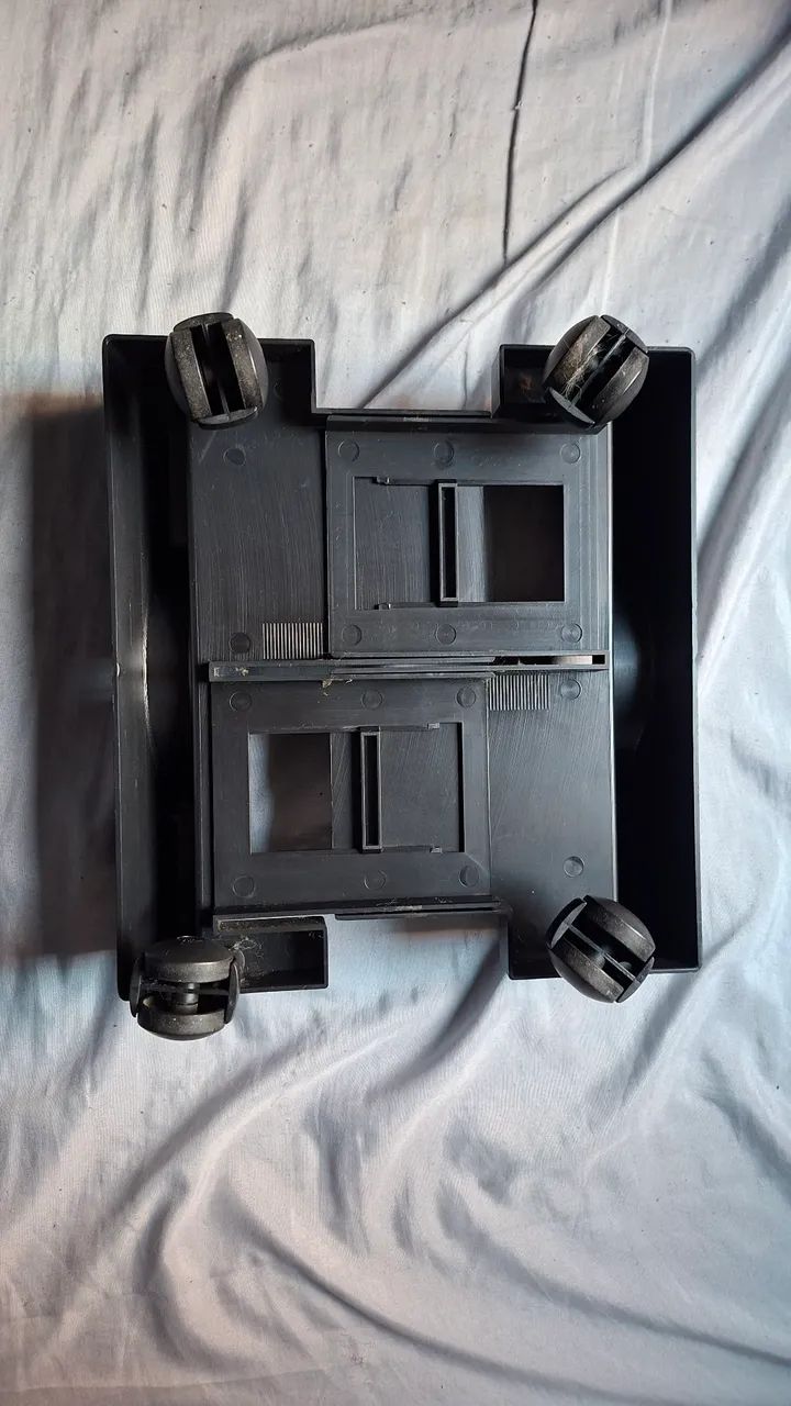 Suporte CPU com rodinhas - Foto 2