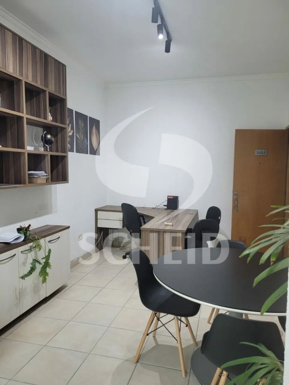 Sala comercial ,com varanda , 1 sala 1 banheiro. Otima localização - Foto 3