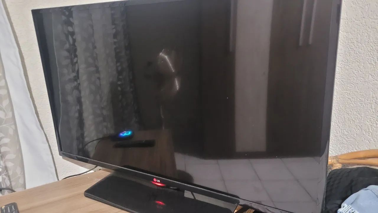 TV LG 49 POLEGAS