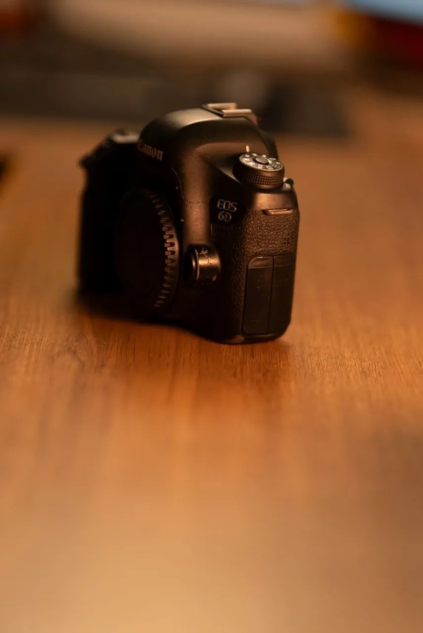 Canon 6D Corpo + 1 bateria e cabo USB Tethering - Foto 5