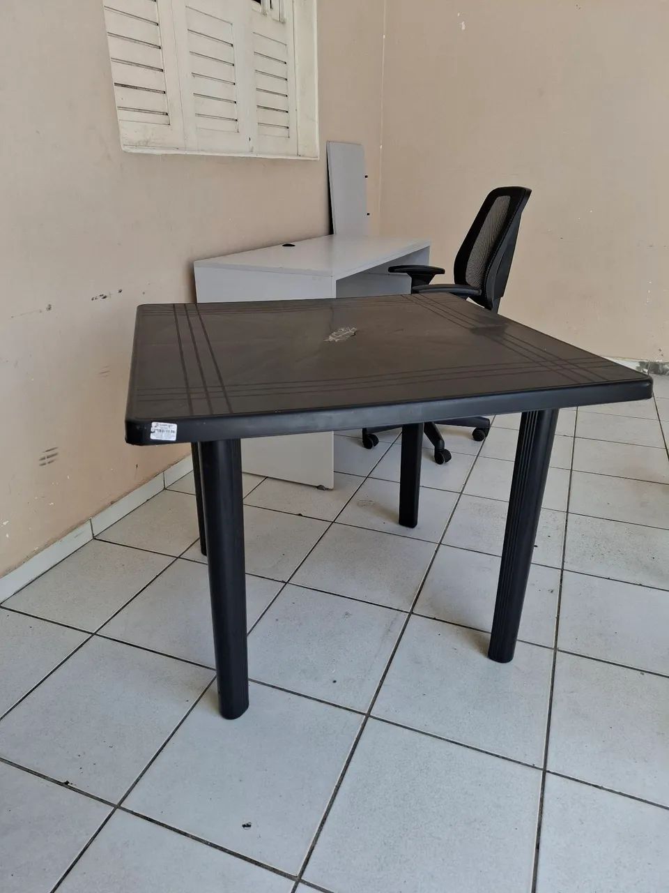 MESA DE PLÁSTICO - Foto 3