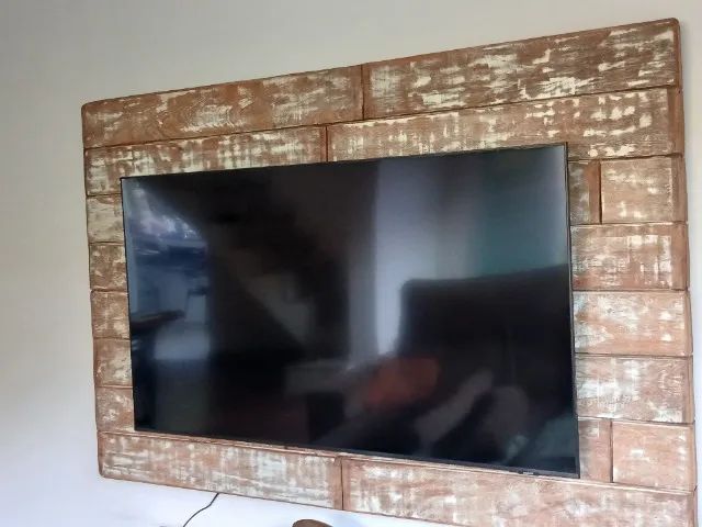 Painel de madeira televisão 