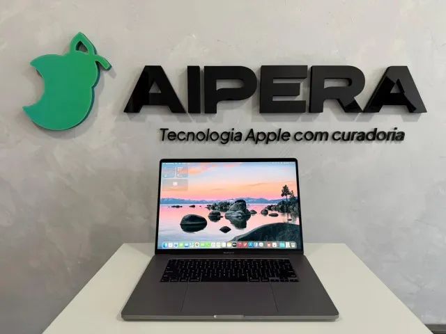 MACBOOK PRO, CORE i9, 32 GB, 512 SSD, TOUCH BAR 15.4