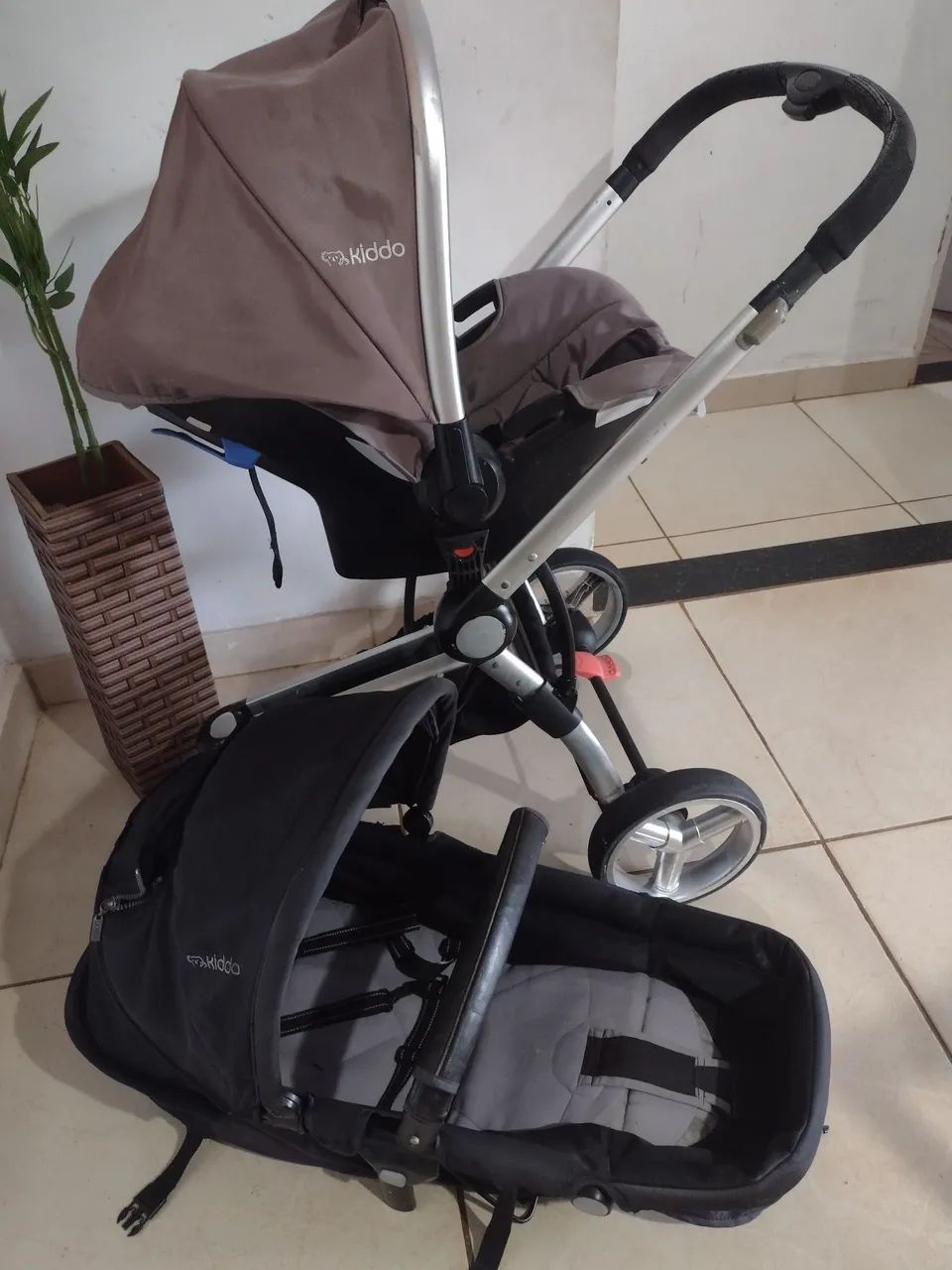 Carrinho moisés com bebê conforto  - Foto 4