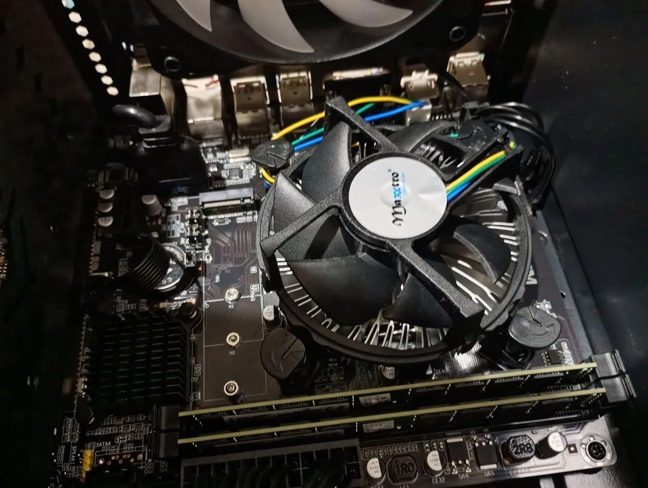I7 2600k+placa mãe h61+ cooler Intel 