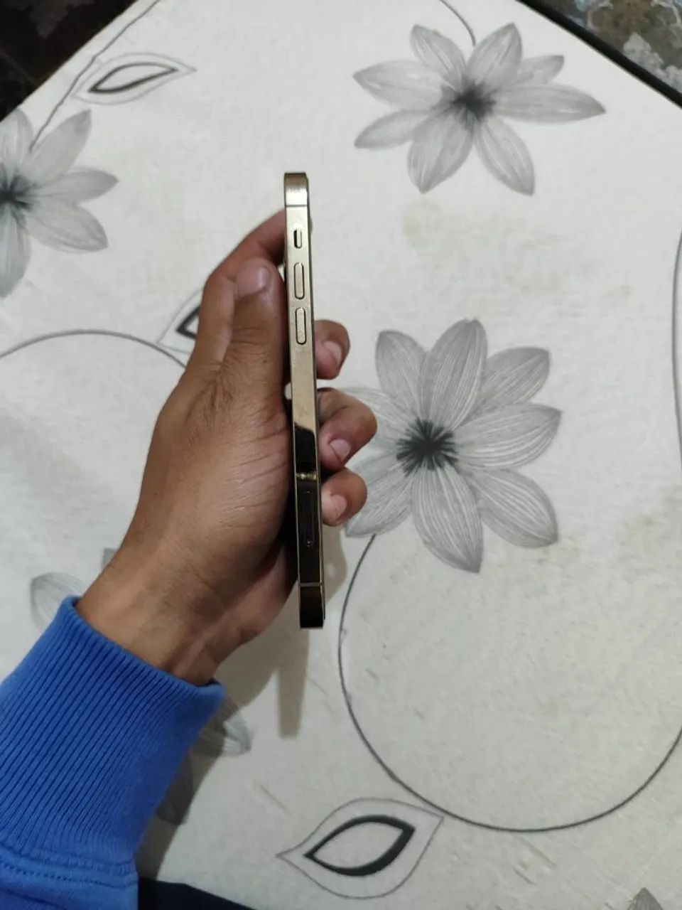 iPhone 12 pro max semi novo  - Foto 5