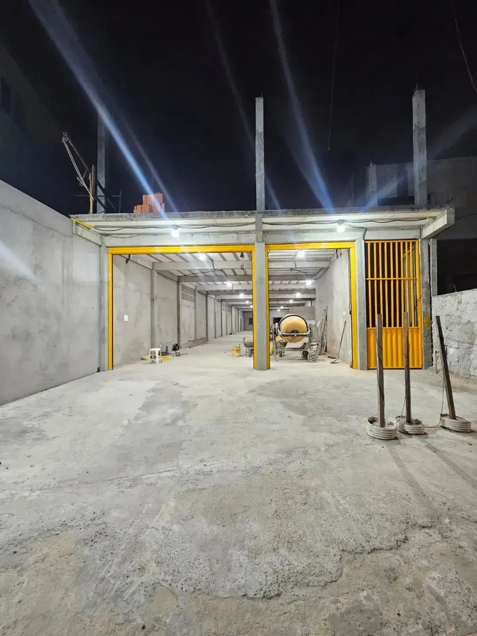 Ponto comercial para aluguel com 400 metros quadrados em Pau da Lima - Salvador - BA