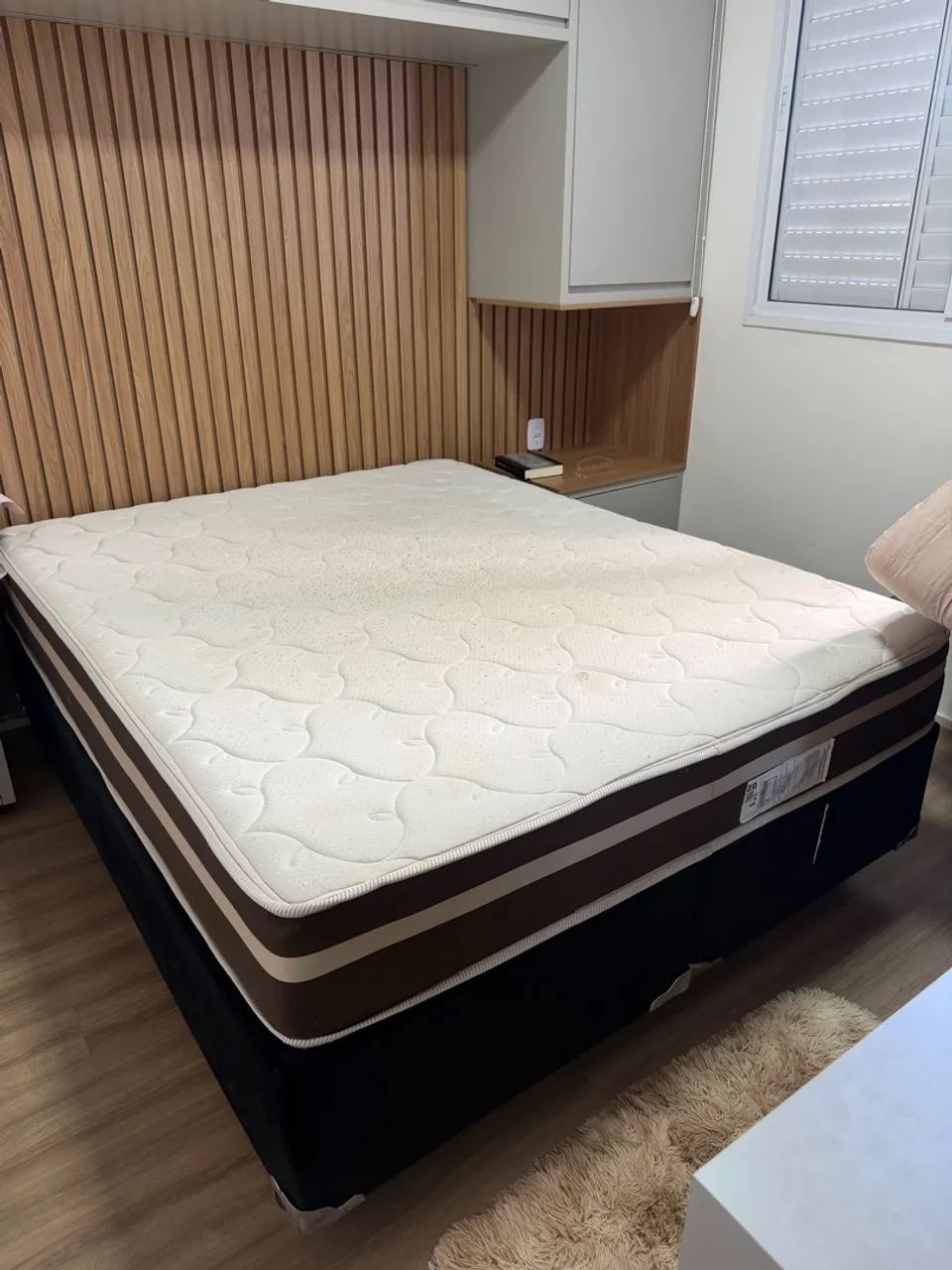 Cama queen 