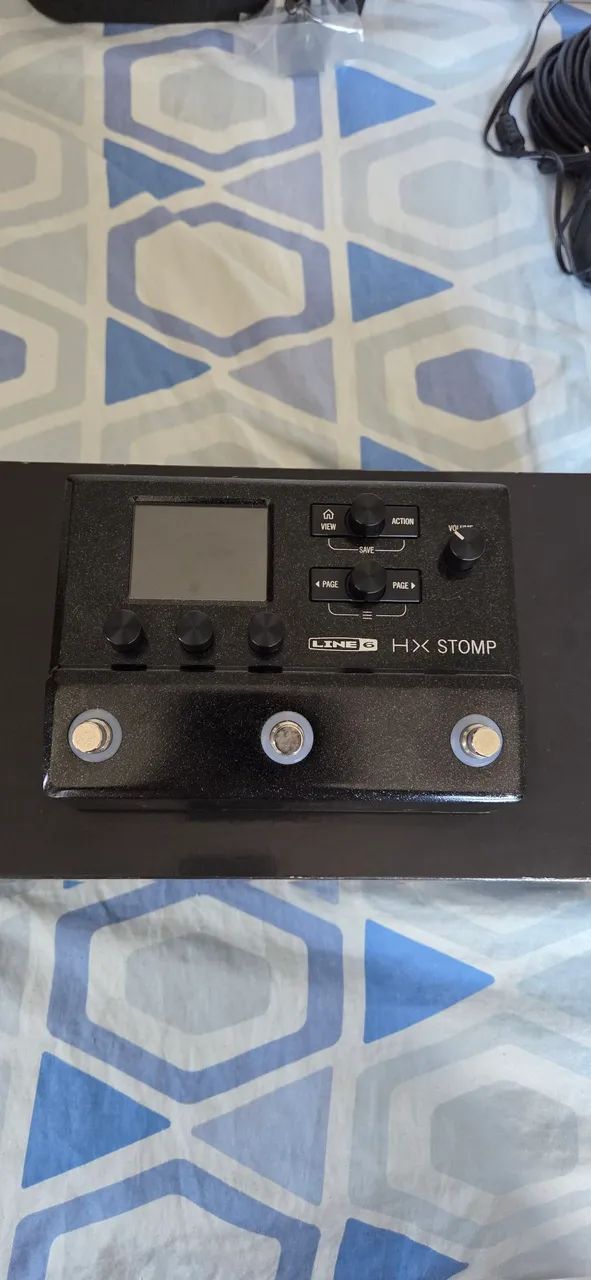 Pedaleira Line 6 HX Stomp Multi-efeitos Guitarra e Baixo - Foto 2