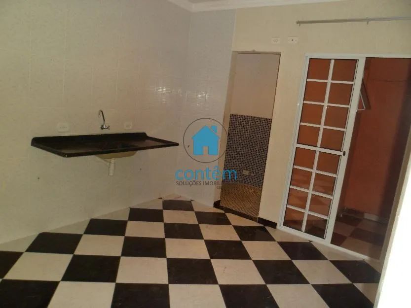 Sobrado à venda em Osasco, Bandeiras, com 5 quartos, com 92 m²