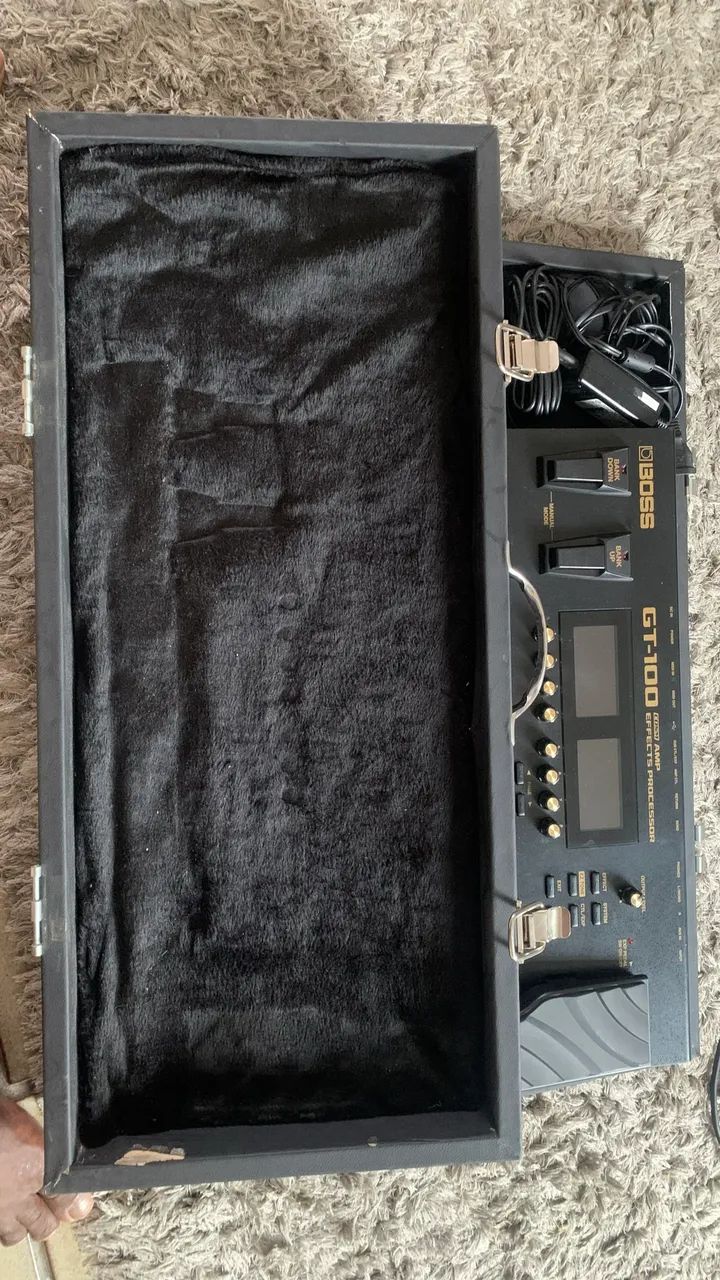 Pedaleira Boss GT100 + CLT e Case. - Foto 3