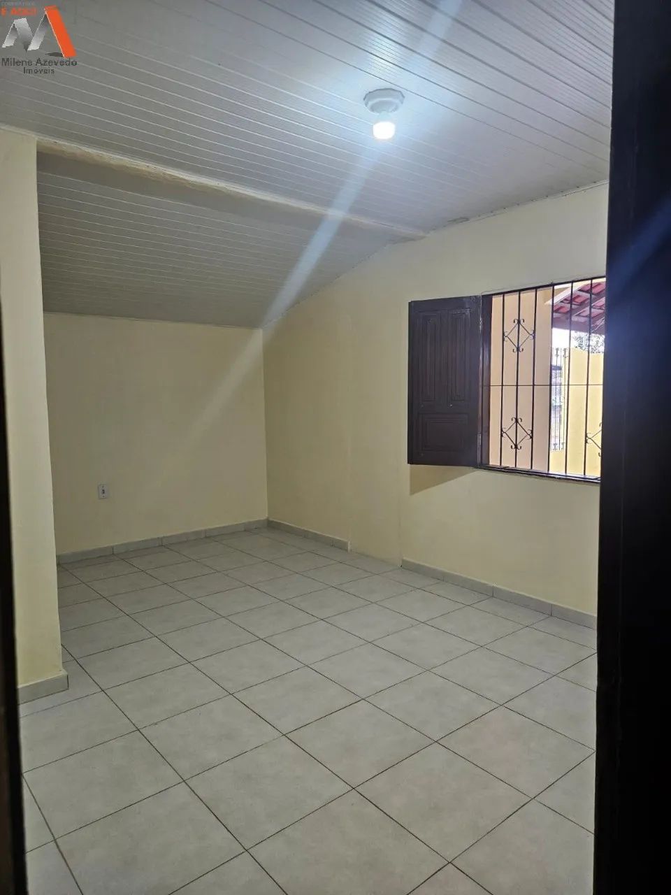 Casa ampla e bem localizada para residência ou comércio próximo ao shopping Grão Pará - Foto 2