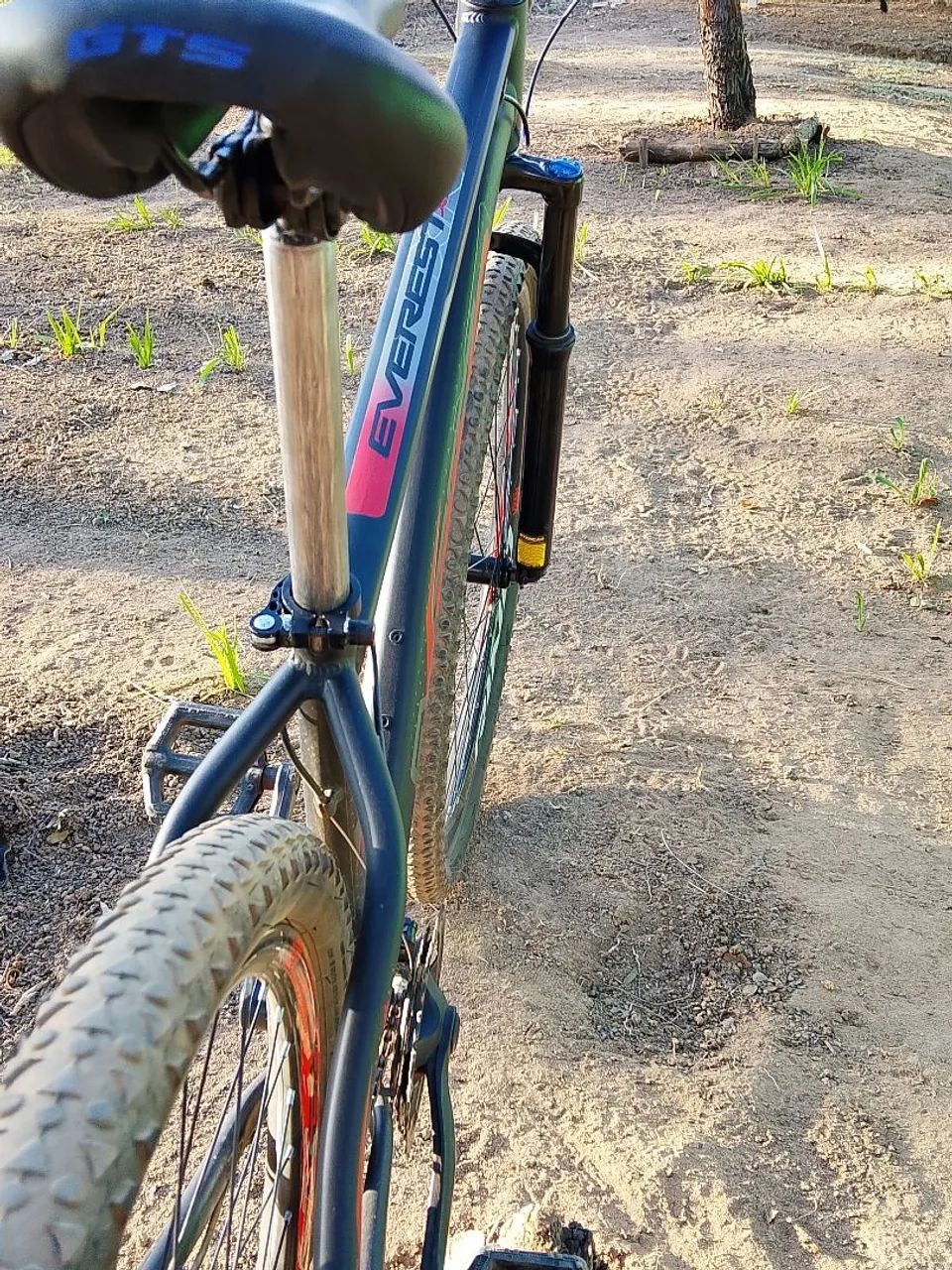 Bicicleta semi-nova muito barato - Foto 4