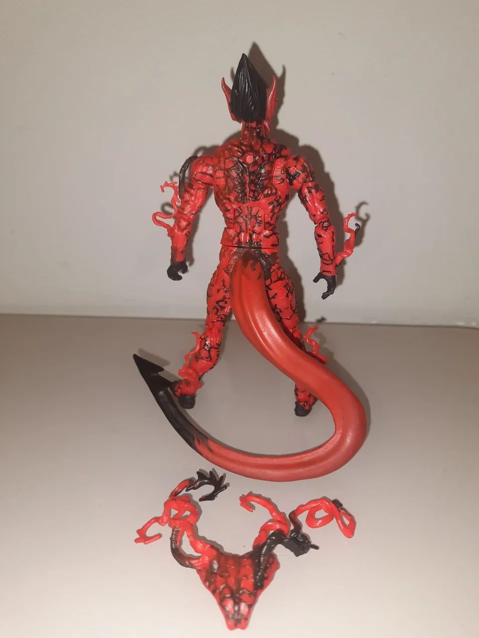 Duend Vermelho custon marvel legends  - Foto 2