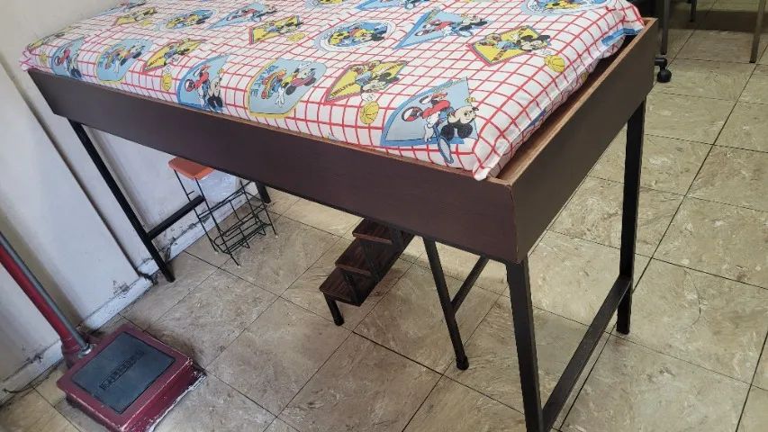 Maca para consultório de madeira com escada - Foto 2