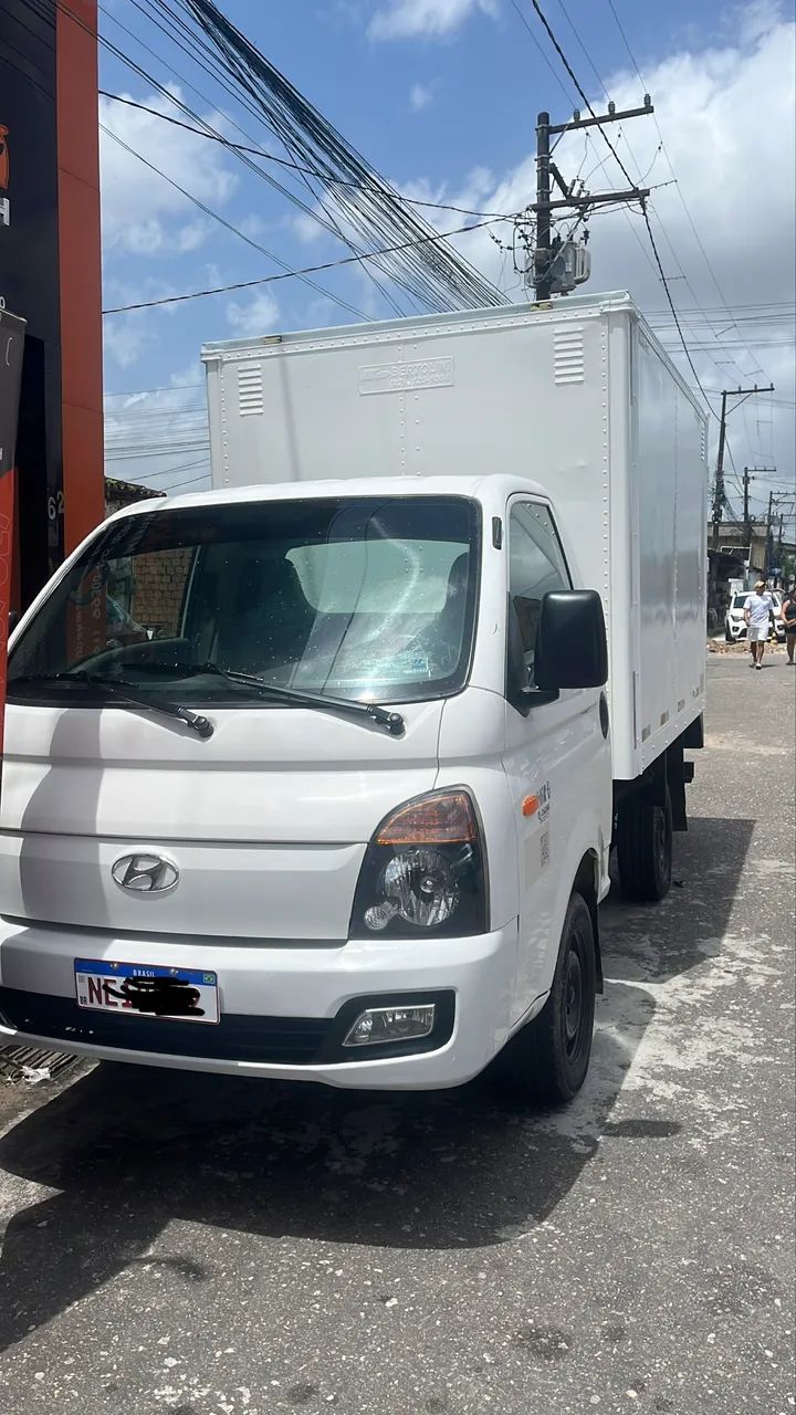 Hyundai HR baú 2013