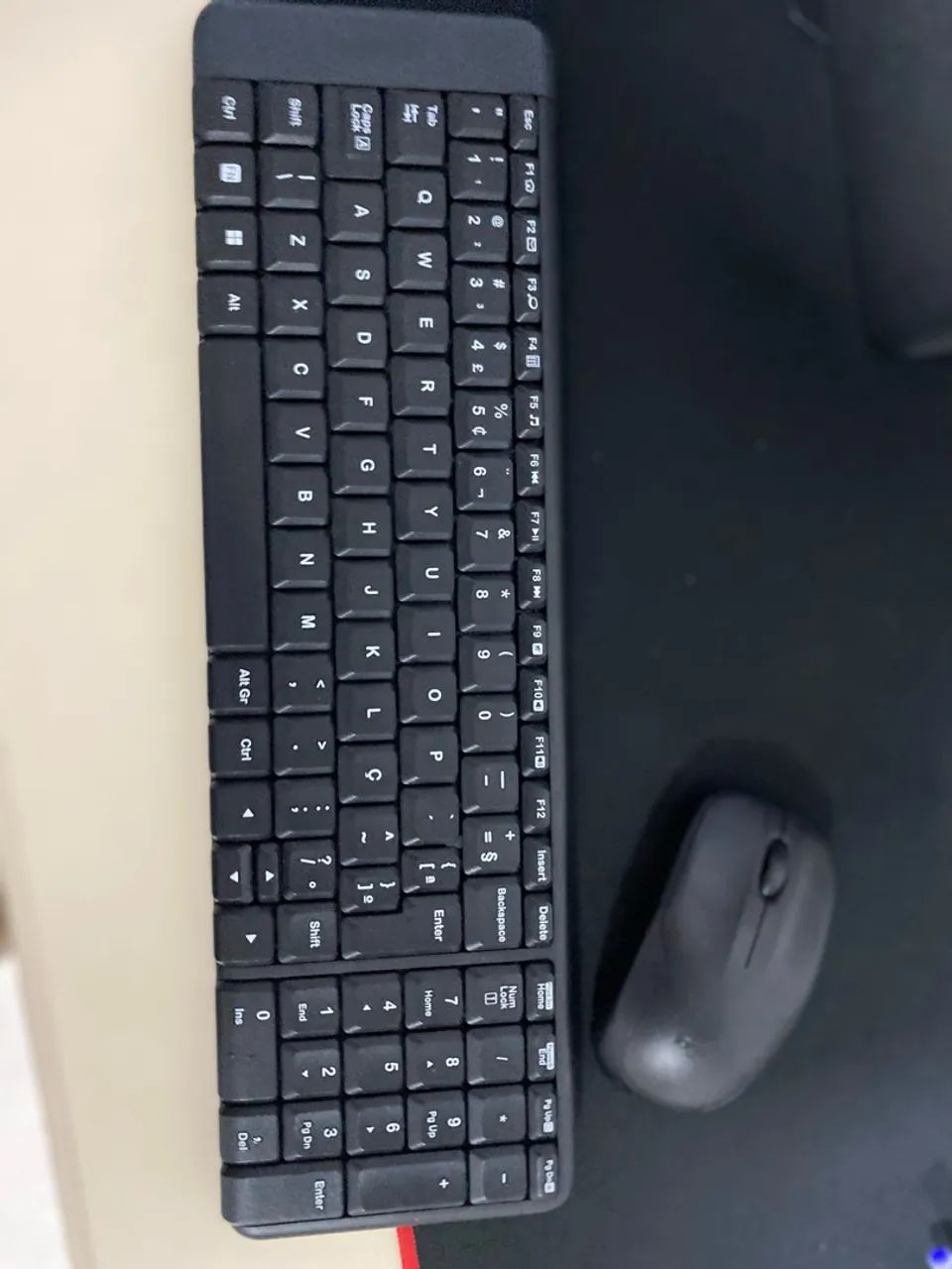 KIT TECLADO E MOUSE SEM FIO LOGITECH - PRETO