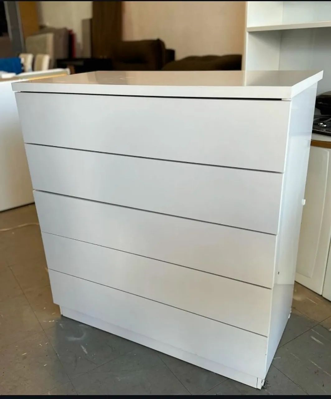 Comoda Premium com 5 gavetas - 3 opções de cores - Foto 2