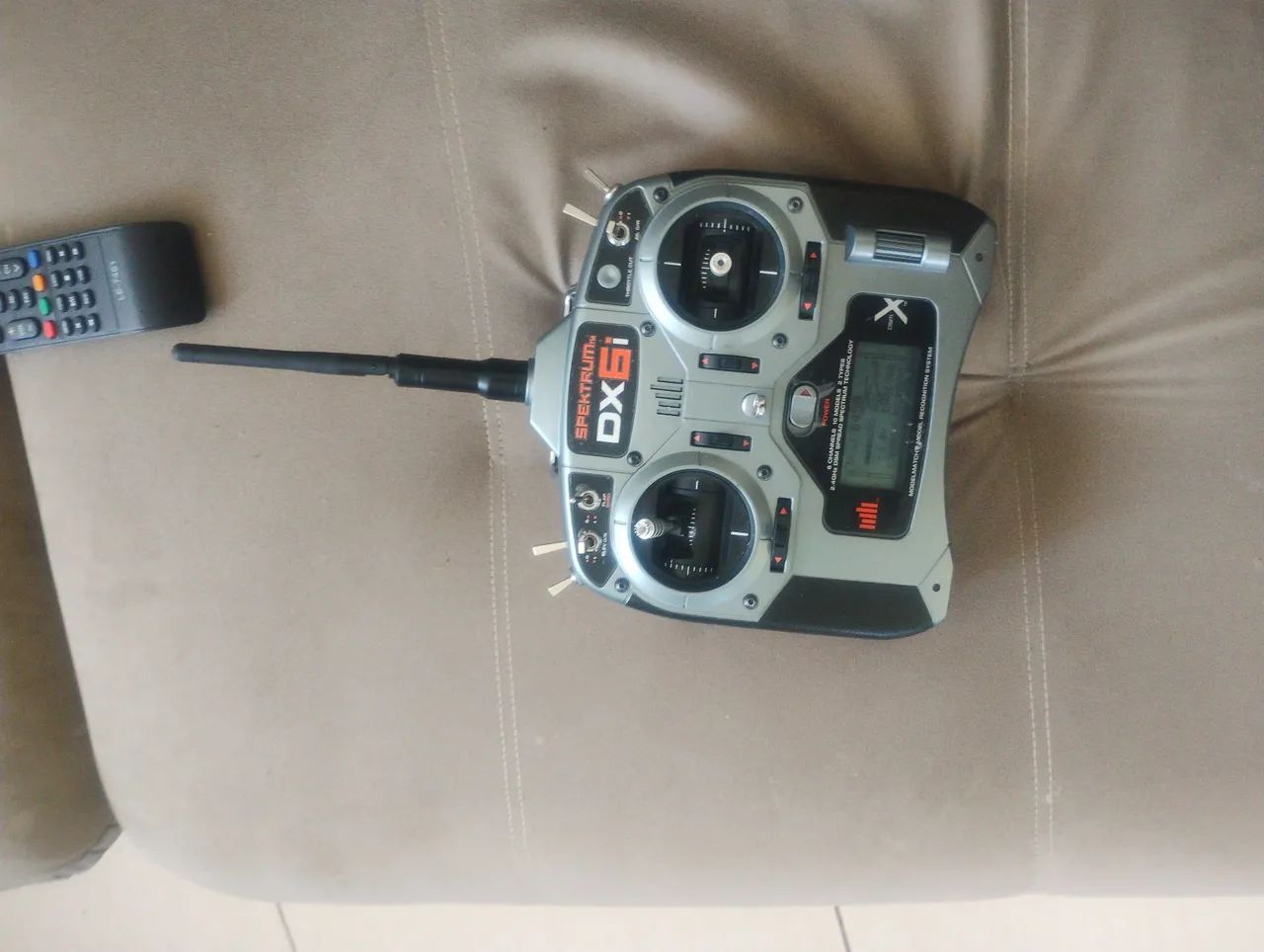 Rádio DX6i 10canais funcionando $800 - Foto 2